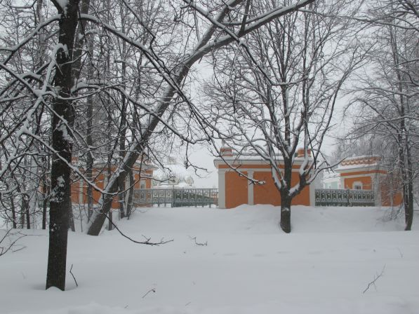 �  �����  �����  2013  ����