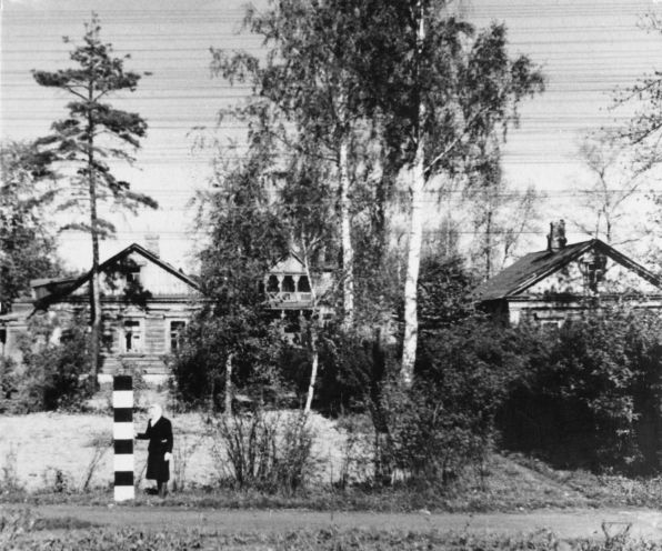 Дачная застройка по Первомайской улице города Перово 1945г.