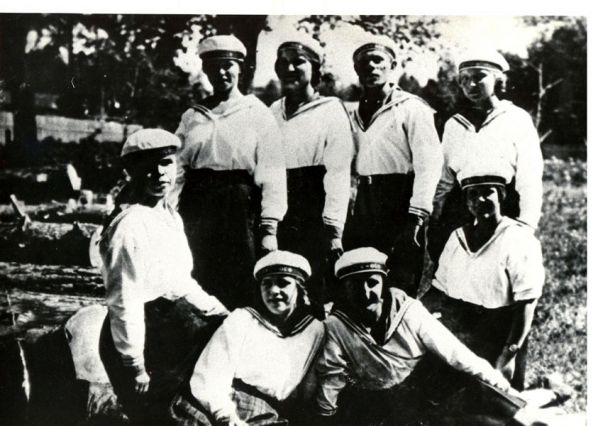 Косино.Детский морской кружок на Белом озере 1926 год
