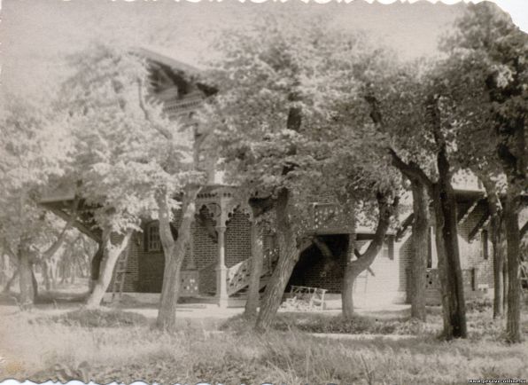 Швейцарский домик в Кусково. Лето 1952 года