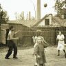 Волейбол во дворе в Сокольниках 1953г.